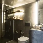 One Manto Square Apartamento