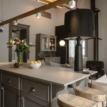 One Manto Square Mykonos Town