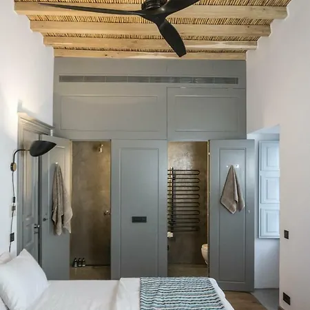 Apartman One Manto Square