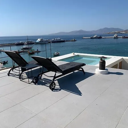 One Manto Square Apartment *