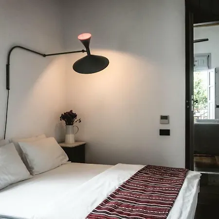 One Manto Square Apartman