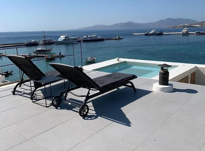 One Manto Square Apartment *