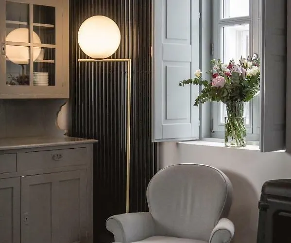 One Manto Square Mykonos Town