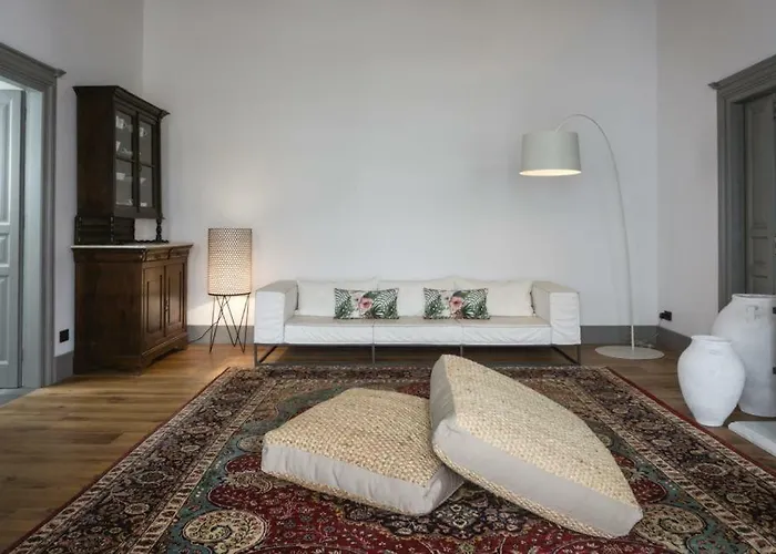 Appartement One Manto Square *