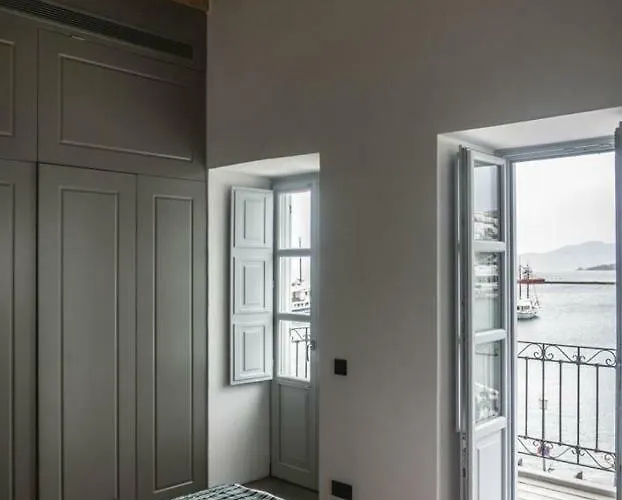 Appartement One Manto Square *